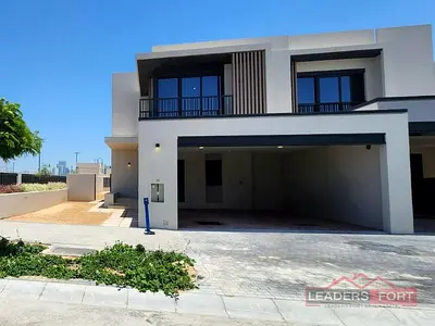 Corner Unit | Vaastu | Spacious | Single Row