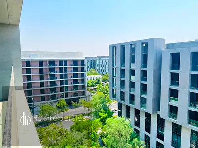 HOT OFFER BRAND NEW LUXURY AND VERY SPACIOUS 3BHK WITH 2 PARKING WITH ALL AMENITIES READY TO MOVE JUST 115k