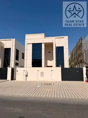 For rent in yasmeen 5 bedrooms near to all services
