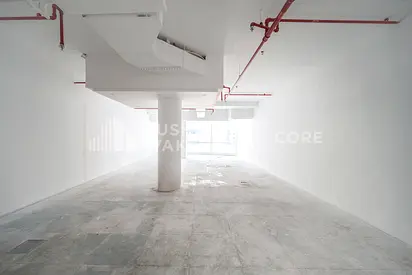 Fitted | DED License | Convenient Location