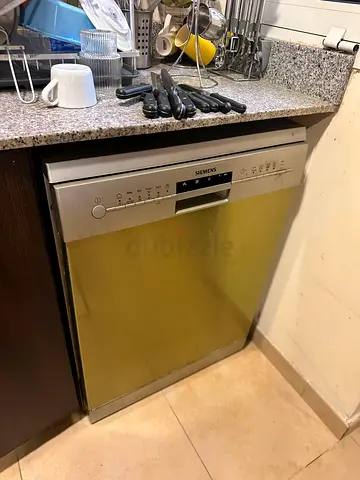 Siemens Freestanding Dishwasher - Good Working Condition