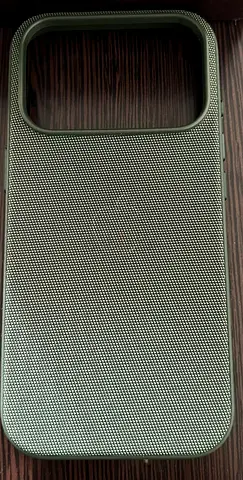 iPhone 17 pro  techwoven case  green