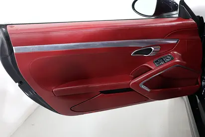 صورة مصغرة 8 لـ 2018 Porsche CAYMAN