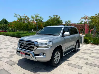 صورة 3 لـ 2017 Toyota LAND CRUISER