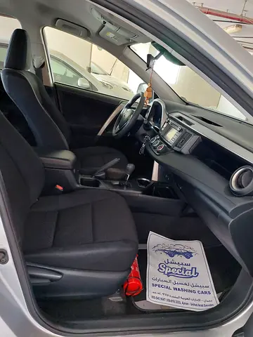 2018 Toyota RAV 4 — фото 16