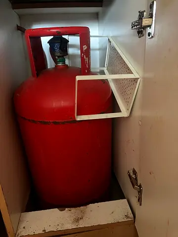 Filled Red LPG Gas Cylinder (Household) - Good Condition