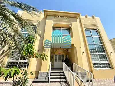 LUXURIOUS HUGE WITH SERVICE ROOM | READY TO MOVE-IN | 5 MINS WALK TO BEACH