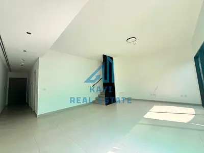 3 BEDROOM TOWNHOUSE CORNER IN GATED Community