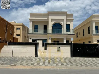 Villa directly from the owner, personal finishing, on a main street, close to all services, freehol