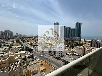 للإيجار السنوي في كورنيش عجمان الرميلة 1 غرفتين وصالة أكبر مساحة غرفتين ماستر 3 حمام بلكون تكييف مركزي باركينج مجاني