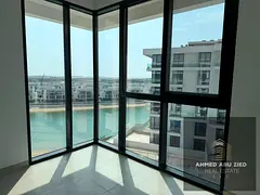 Master bedroom, large living room with sea view, gym, swimming pool, private parking, built-in wardr