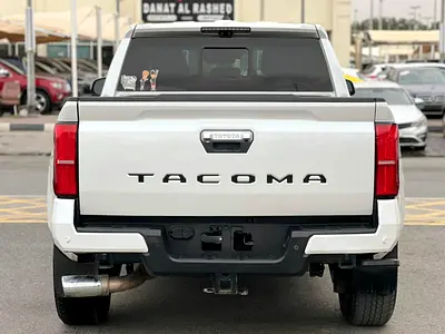 2024 Toyota TACOMA — фото 3