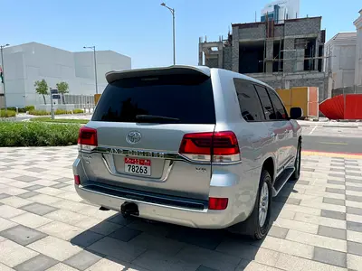 صورة 12 لـ 2017 Toyota LAND CRUISER
