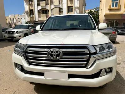 Toyota Land Cruiser GXR 2018 | GCC Specs | Pristine Condition
