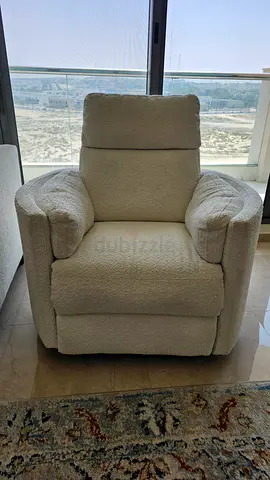 Comfortable white boucle recliner armchair - good condition