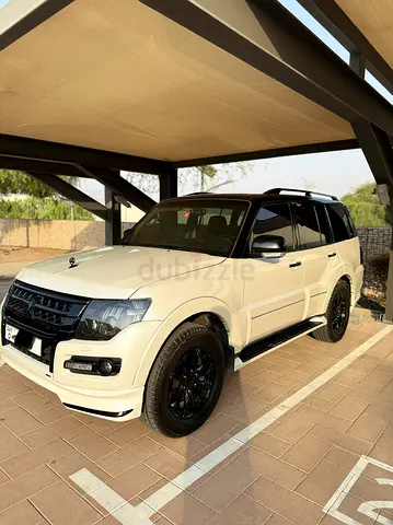 Mitsubishi Pajero Signature Edition 2020 | GCC Specs | Pristine Condition