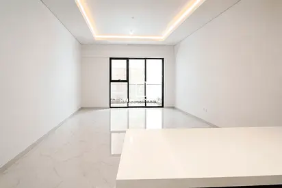 BRIGHT APARTMENT | SPACIOUS | PRIME LOCATION