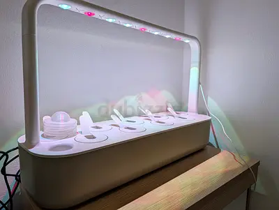 Click and Grow Smart Garden 9 Indoor Gardening Kit