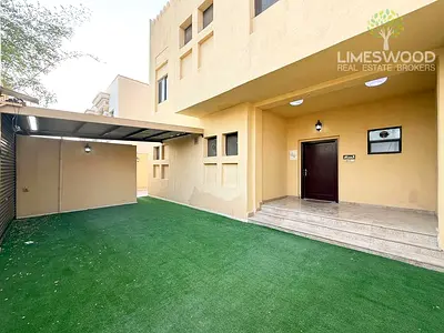 Spacious 5BR En-Suite Villa with Private Backyard