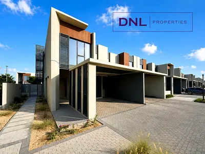 Corner Unit | Spacious | Close To Amenities