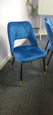 Dining chair with metall leg (blue/gold)