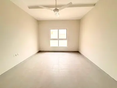 Luxury 2bhk Like Brand new Family Bld Wardrobe 2 Bath Close kitchen 48k rent Prime location