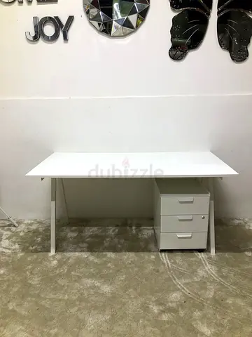 IKEA TROTTEN desk with drawer