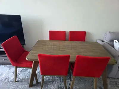 Dinning table with 6 chairs