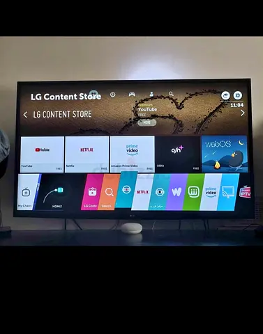 55 inch wall-mounted LED TV not working power supply issue