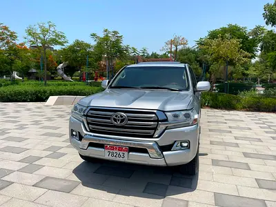 صورة 5 لـ 2017 Toyota LAND CRUISER