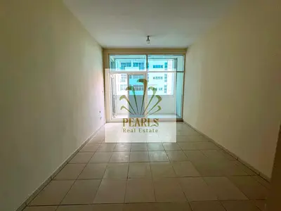 Luxury master 1-bedroom apartment in Ajman One, Al Rashidiya 3. Spacious layout, 2 bathrooms, balcony, free parking, gym & pool, AED 32k/year, 4paymen