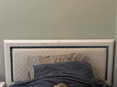 White Padded Bed with Serta mattress Decorative Frame and two bedside tables