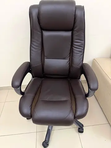 Desk Chair from HomeCenter