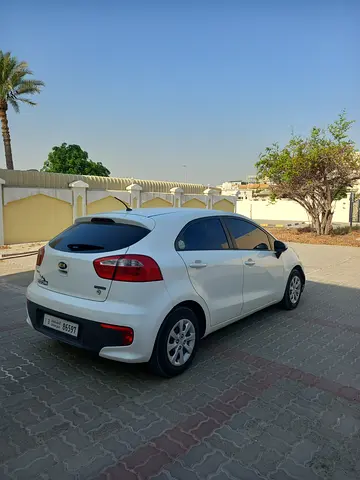 2015 KIA RIO 照片 5