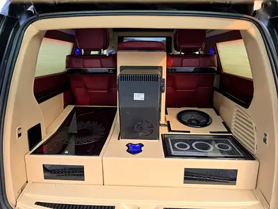 صورة 19 لـ 2018 Cadillac ESCALADE