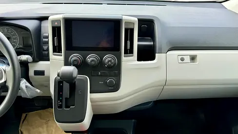 2026 Toyota HIACE — фото 6
