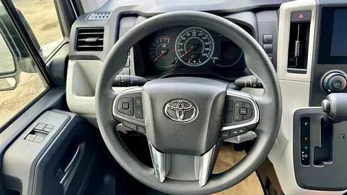 2026 Toyota HIACE — фото 4
