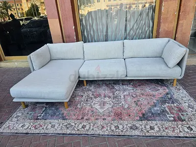 Same like new Condition CRATE&BARREL L Shape Sofa