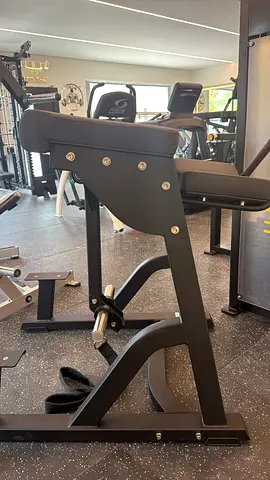 Peach Builder Reverse Hyper Machine