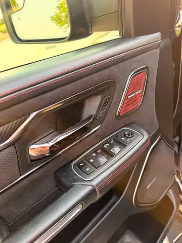 2021 RAM 1500 TRX 照片 8