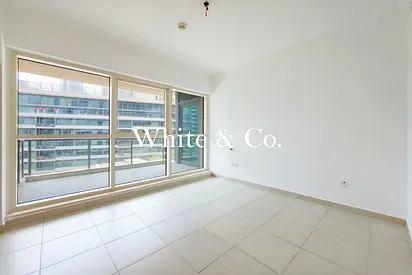 SPACIOUS HOME | WATERFRONT LIVING | 2BED