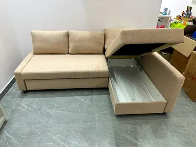 ontemporary Living Room Sofa

Modern L-shape design with storage and bed function. Durable frame and