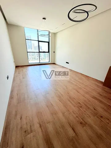 BEST DEAL | READY TO MOVE IN | PRIME LOCATION