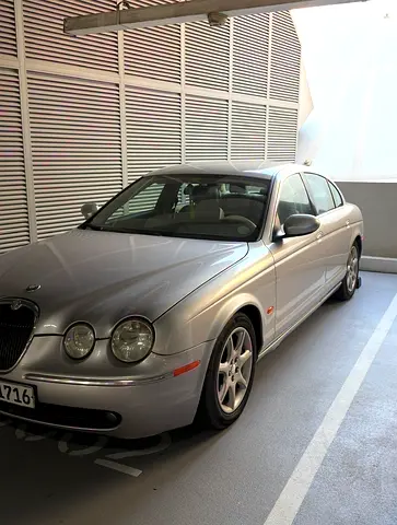 صورة 3 لـ 2005 Jaguar S-TYPE