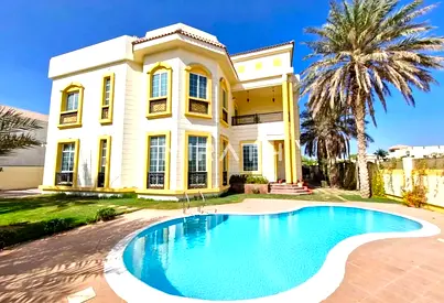 Spacious Excellent Quality Villa with Pool & Garden
