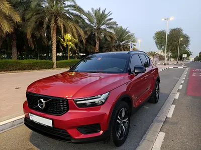 Volvo XC40 R-Design 2022 | GCC | Low kms | Lady driven