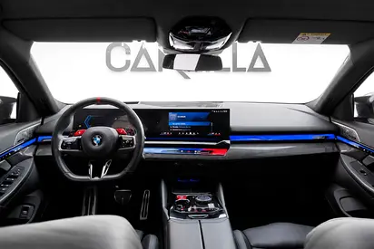 2025 BMW M5 缩略图 11