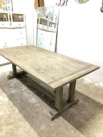 POTTERY BARN 8-seater Dining table