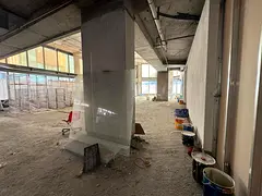 Showroom | Spacious & High Ceiling | Semi-Fitted