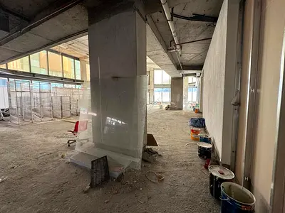 Showroom | Spacious & High Ceiling | Semi-Fitted